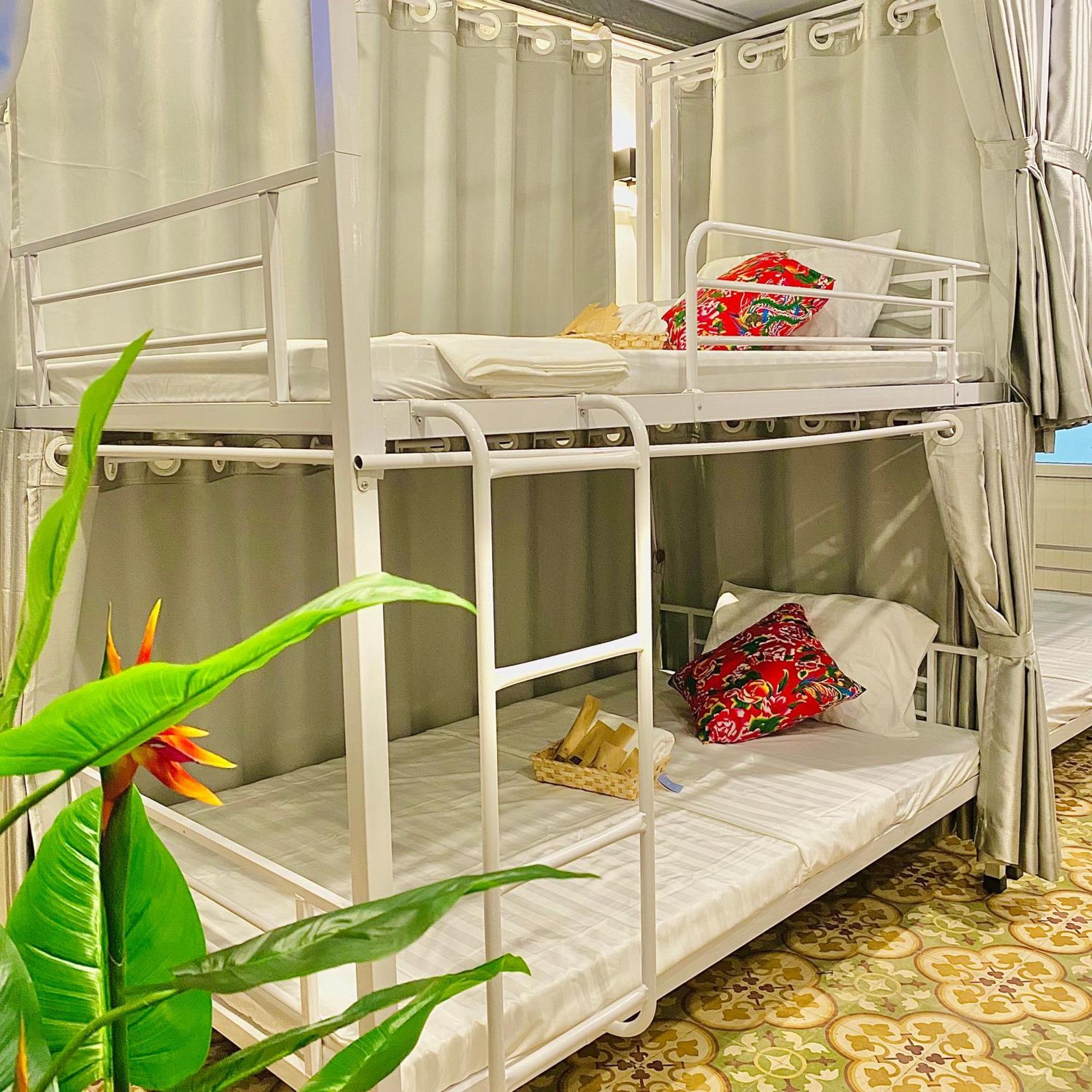 Hanoi Vibes Hostel Buitenkant foto